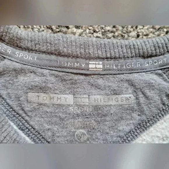 Tommy Hilfiger sport Gray Sweatshirt Pullover Crew Neck Long Sleeve Logo Sz sm - Picture 6 of 8
